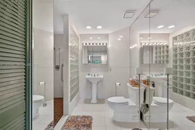 6744 N Pine Island Rd, Tamarac, FL 33321 - Photo 16