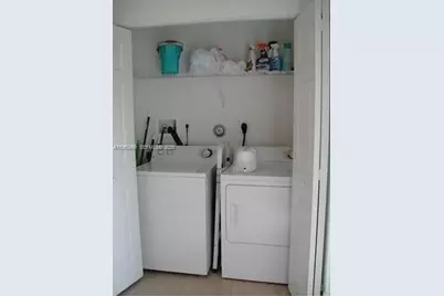 675 NW 42nd Ave, Plantation, FL 33317 - Photo 14