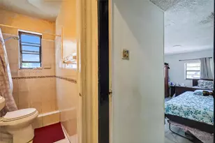 520 NE 111th St, Miami, FL 33161 - Photo 22