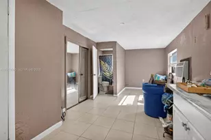 520 NE 111th St, Miami, FL 33161 - Photo 18