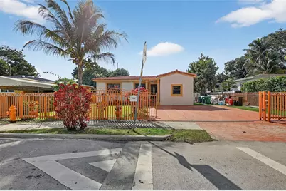 520 NE 111th St, Miami, FL 33161 - Photo 4