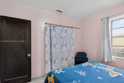 520 NE 111th St, Miami, FL 33161 - Photo 32