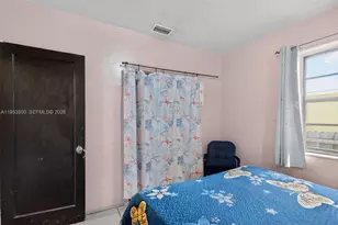 520 NE 111th St, Miami, FL 33161 - Photo 32