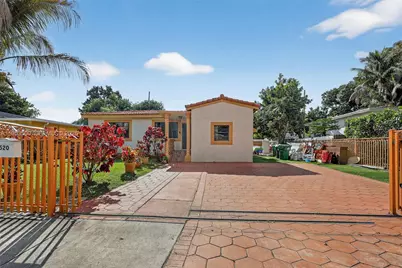 520 NE 111th St, Miami, FL 33161 - Photo 2