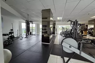 2401 Collins Ave, Miami Beach, FL 33140 - Photo 2