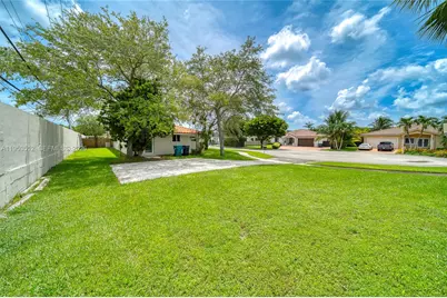9557 SW 40th Ter #9557, Miami, FL 33165 - Photo 26