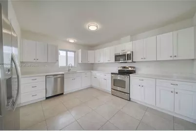 9557 SW 40th Ter #9557, Miami, FL 33165 - Photo 4