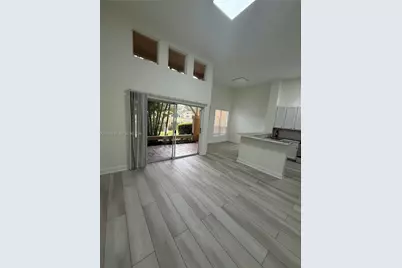 4847 Via Palm Lks #1007, West Palm Beach, FL 33417 - Photo 2