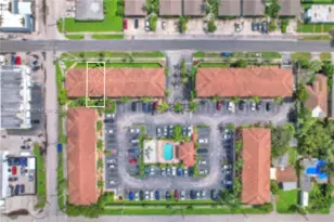 121 NW 2nd Ave, Hallandale Beach, FL 33009 - Photo 36