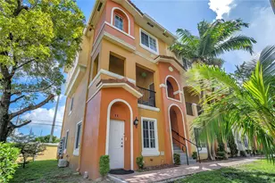 121 NW 2nd Ave, Hallandale Beach, FL 33009 - Photo 26