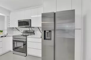 2601 N Nob Hill Rd, Sunrise, FL 33322 - Photo 6