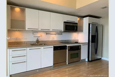 185 SW 7th St #3706, Miami, FL 33130 - Photo 12