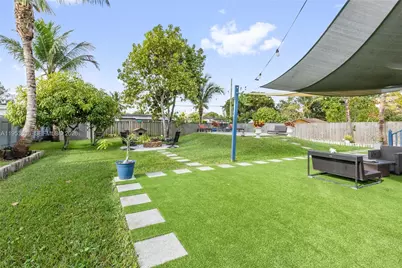 14950 S Biscayne River Dr, Miami, FL 33168 - Photo 28