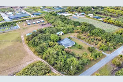 20250 SW 157th Ave, Miami, FL 33187 - Photo 10