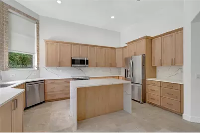 8244 Lakeview Dr, West Palm Beach, FL 33412 - Photo 14