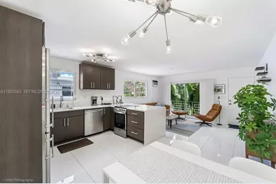 710 11th St #8, Miami Beach, FL 33139 - Photo 4