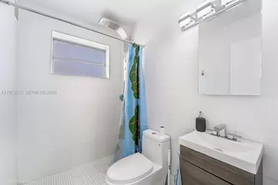 710 11th St #8, Miami Beach, FL 33139 - Photo 14