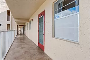 1040 Country Club Dr, Margate, FL 33063 - Photo 32