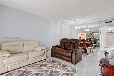 1040 Country Club Dr #306, Margate, FL 33063 - Photo 10