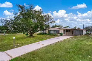 247 Hickory Ridge, Sebring, FL 33876 - Photo 4