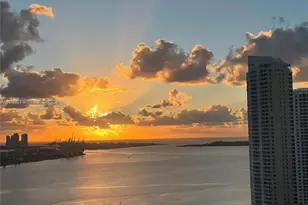 300 S Biscayne Blvd, Miami, FL 33131 - Photo 16