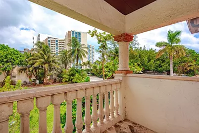 674 Ocean Blvd, Golden Beach, FL 33160 - Photo 32