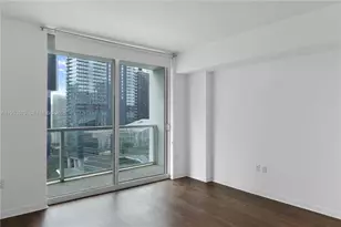 55 SE 6th St, Miami, FL 33131 - Photo 10