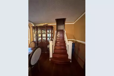 322 SW 31st Ct, Miami, FL 33135 - Photo 8