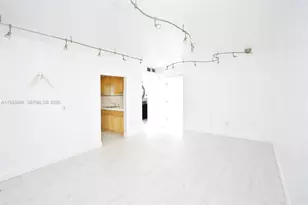 344 Meridian Ave, Miami Beach, FL 33139 - Photo 4