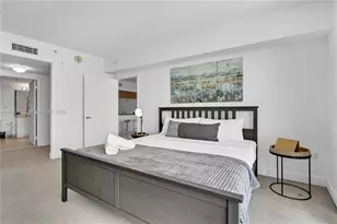 1750 N Bayshore Dr, Miami, FL 33132 - Photo 22