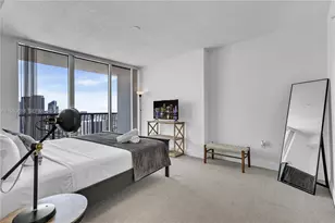 1750 N Bayshore Dr, Miami, FL 33132 - Photo 20