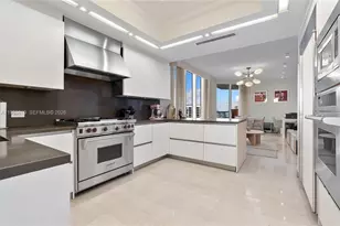 17875 Collins Ave, Sunny Isles Beach, FL 33160 - Photo 16