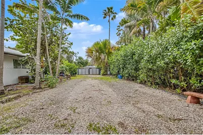 8600 SW 162nd St, Palmetto Bay, FL 33157 - Photo 28