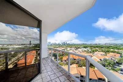 3598 NE Yacht Club Dr #1402, Aventura, FL 33180 - Photo 42