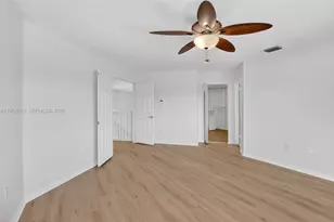 1303 NW 167th Ave, Pembroke Pines, FL 33028 - Photo 20