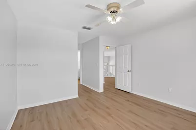 1303 NW 167th Ave, Pembroke Pines, FL 33028 - Photo 26