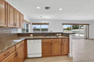 1303 NW 167th Ave, Pembroke Pines, FL 33028 - Photo 12