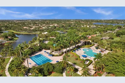 1303 NW 167th Ave, Pembroke Pines, FL 33028 - Photo 84