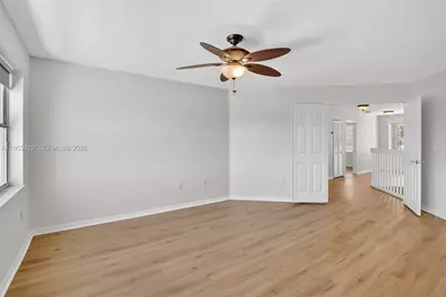1303 NW 167th Ave, Pembroke Pines, FL 33028 - Photo 22