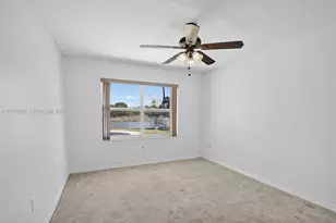 1303 NW 167th Ave, Pembroke Pines, FL 33028 - Photo 14