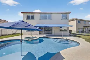 1303 NW 167th Ave, Pembroke Pines, FL 33028 - Photo 42