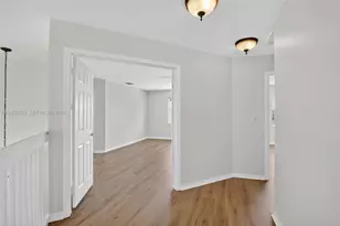 1303 NW 167th Ave, Pembroke Pines, FL 33028 - Photo 16