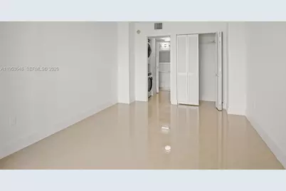 2333 Brickell Ave #2710, Miami, FL 33129 - Photo 2