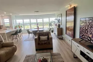 2500 NE 48th Ln, Fort Lauderdale, FL 33308 - Photo 8