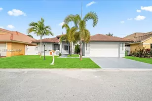 11611 SW 9th Ct, Pembroke Pines, FL 33025 - Photo 4