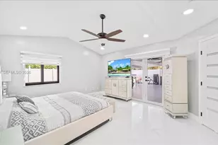 11611 SW 9th Ct, Pembroke Pines, FL 33025 - Photo 26