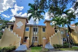 640 NW 79th Ave, Pembroke Pines, FL 33024 - Photo 1