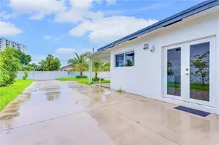 2247 NW 2nd St, Miami, FL 33125 - Photo 4