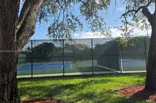 2805 Victoria Way, Coconut Creek, FL 33066 - Photo 32