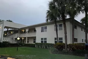 2805 Victoria Way, Coconut Creek, FL 33066 - Photo 2